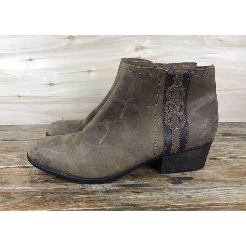 Collection by Clarks Boots Brown Nubuck Leather Side Zip Ankle Women's 9.5 M